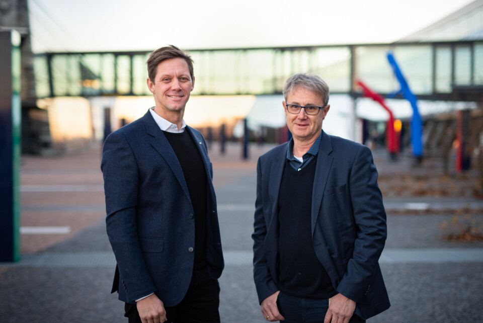 SAMARBEID: Sven Størmer Thaulow, administrerende direktør i Cisco Norge, og Bjørn Amundsen, dekningsdirektør i Telenor Norge, gleder seg over samarbeidet mellom Cisco og Telenor. (Foto: Martin Fjellaner) SAMARBEID: Sven Størmer Thaulow, administrerende direktør i Cisco Norge, og Bjørn Amundsen, dekningsdirektør i Telenor Norge, gleder seg over samarbeidet mellom Cisco og Telenor. (Foto: Martin Fjellaner)