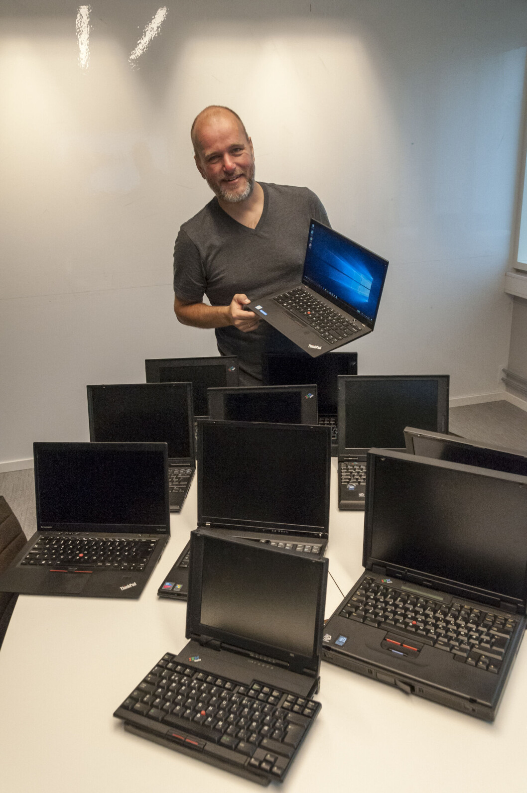 MANGE: Det ble solgt en god del Thinkpad-er i siste kvartal av 2018. (Foto: Toralv Østvang) MANGE: Det ble solgt en god del Thinkpad-er i siste kvartal av 2018. (Foto: Toralv Østvang)