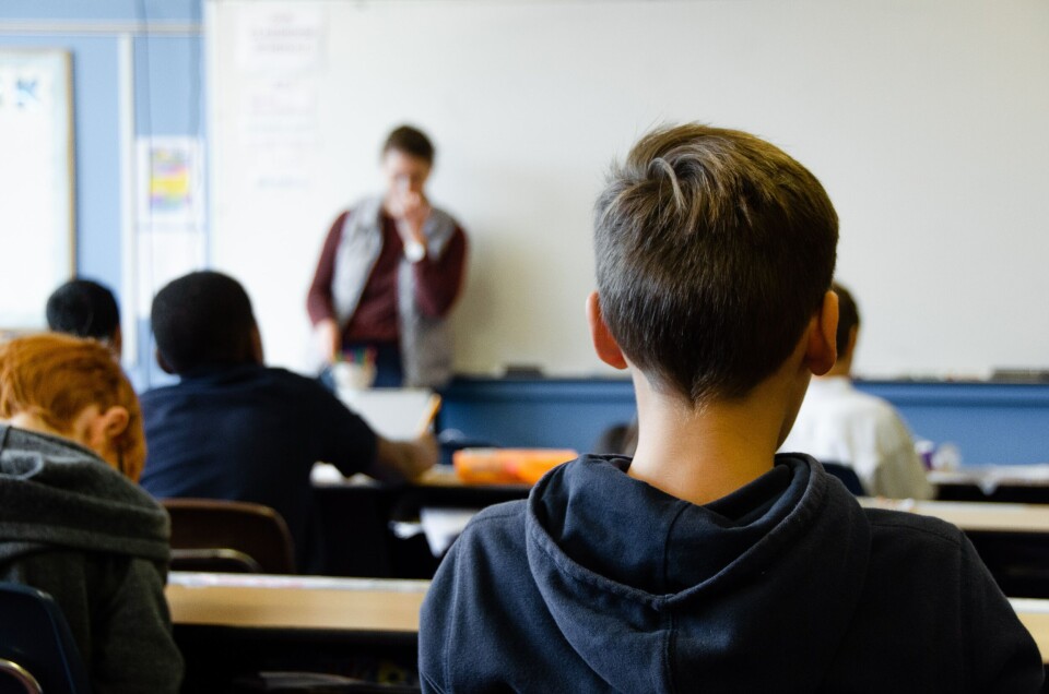 SPRÅK-SPILL: I høst skal 1400 førsteklassinger i Oslo spille spill på skolen i ti minutter hver dag i fem uker. (Foto: Taylor Wilcox/ Unsplash) SPRÅK-SPILL: I høst skal 1400 førsteklassinger i Oslo spille spill på skolen i ti minutter hver dag i fem uker. (Foto: Taylor Wilcox/ Unsplash)