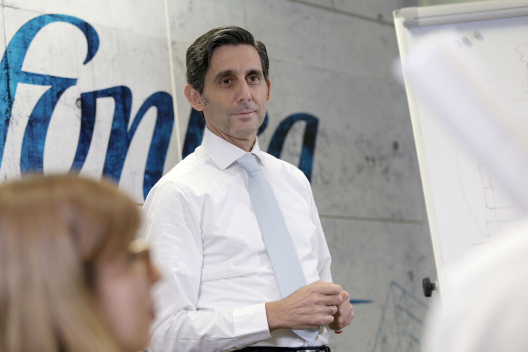 LANGER UT: Toppsjef Jose Maria Alvarez-Pallete i Telefonica krever fornyelse av europeiske telelover. (Foto: Telefonica). LANGER UT: Toppsjef Jose Maria Alvarez-Pallete i Telefonica krever fornyelse av europeiske telelover. (Foto: Telefonica).