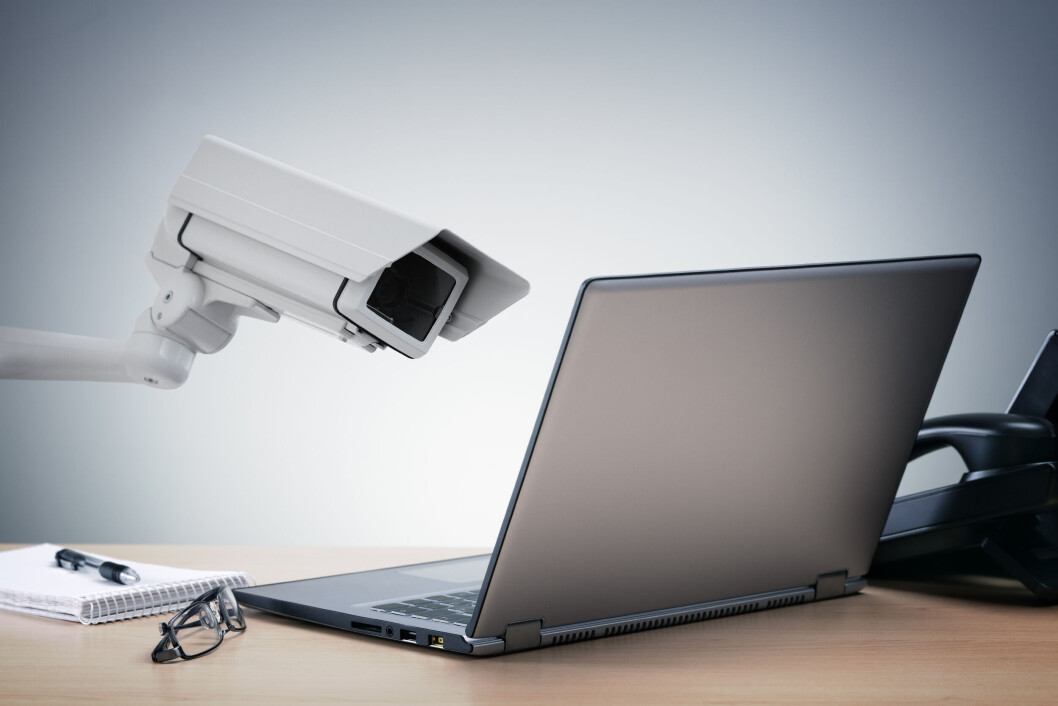 OVERVÅKING: Overvåking og avlytting kan alltid skje, selv der sterk kryptering er i bruk, det har politiaksjonen «Trojan shield» vist oss. (Ill: IStock/BrianAJackson) OVERVÅKING: Overvåking og avlytting kan alltid skje, selv der sterk kryptering er i bruk, det har politiaksjonen «Trojan shield» vist oss. (Ill: IStock/BrianAJackson)