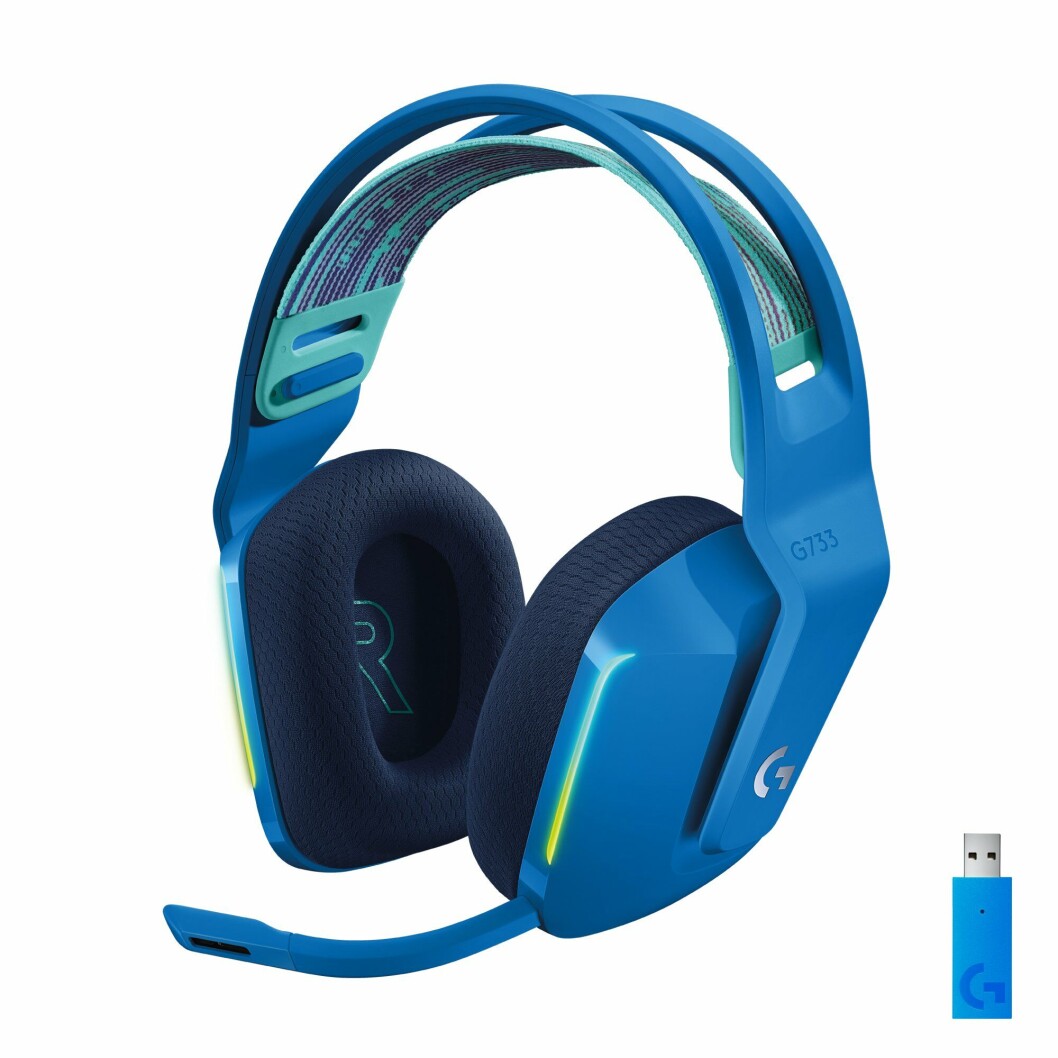 GLIMRENDE LYD: G733 kommer i flere farger, vi testet den i blå og lilla, men den kommer også i flere andre farger. (Foto: Logitech) GLIMRENDE LYD: G733 kommer i flere farger, vi testet den i blå og lilla, men den kommer også i flere andre farger. (Foto: Logitech)