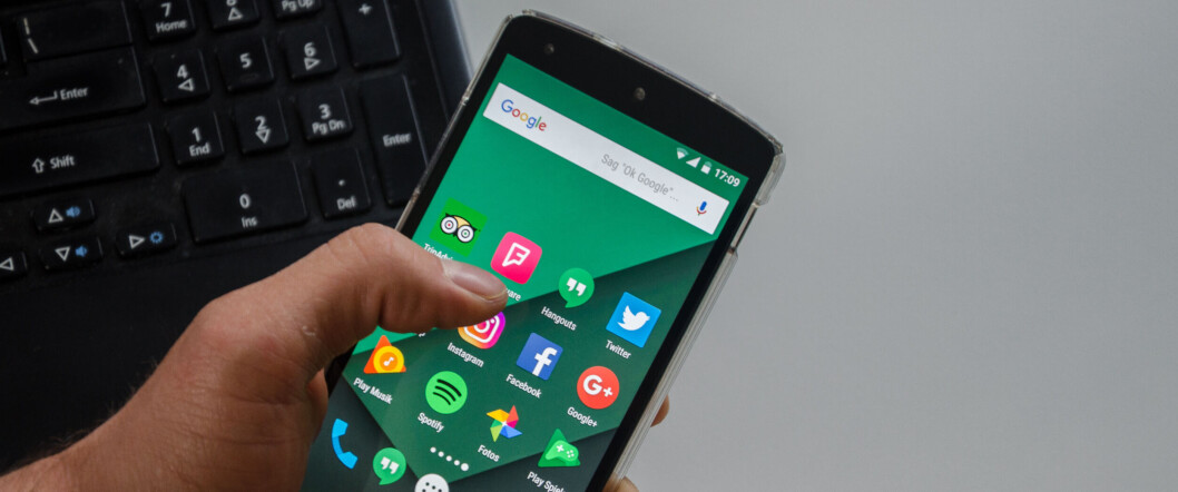 NETTHANDEL: Vi handler stadig mer på nett, og mobiltelefonen er det mest populære redskapet for å bestille varene hjem. (Foto: Pixabay.com) NETTHANDEL: Vi handler stadig mer på nett, og mobiltelefonen er det mest populære redskapet for å bestille varene hjem. (Foto: Pixabay.com)