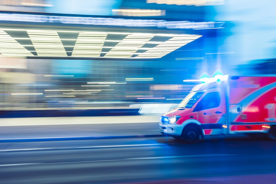 TRAGISK UTFALL: Skadelig programvare, og en ekstra lang ambulansetur, kostet en kvinne livet. (Illustrasjonsfoto: Camilo Jimenez/ Unsplash) TRAGISK UTFALL: Skadelig programvare, og en ekstra lang ambulansetur, kostet en kvinne livet. (Illustrasjonsfoto: Camilo Jimenez/ Unsplash)