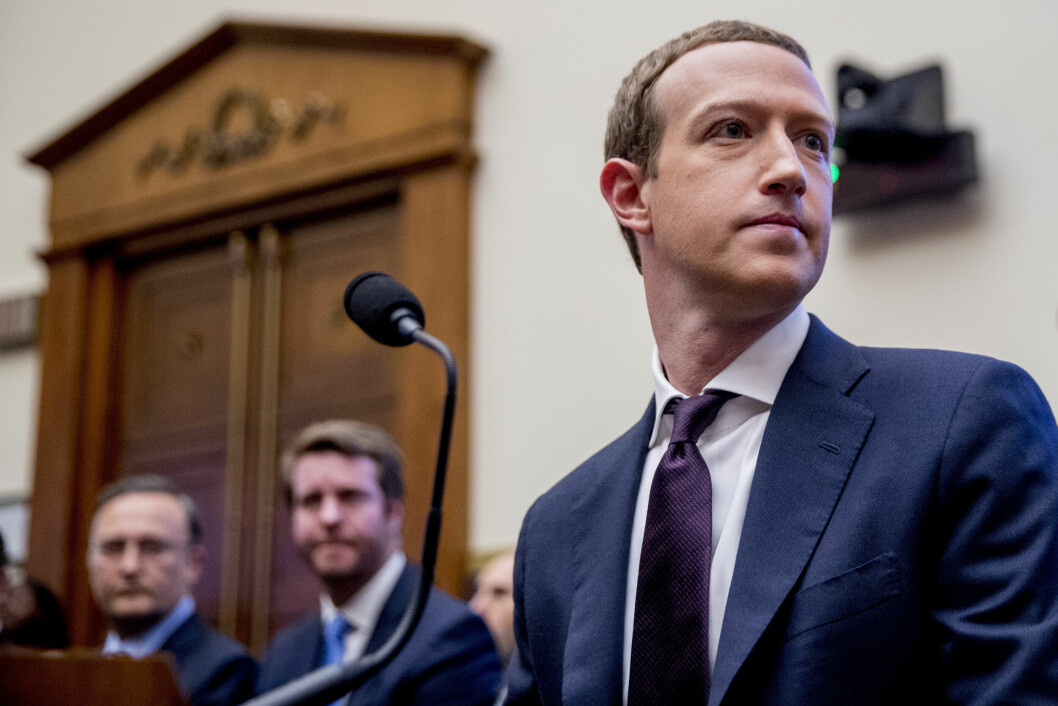 TIL HØRING: Facebook-sjef Mark Zucj\kerberg møter til høring i senatet onsdag. (Foto: AP Photo/Andrew Harnik, File)