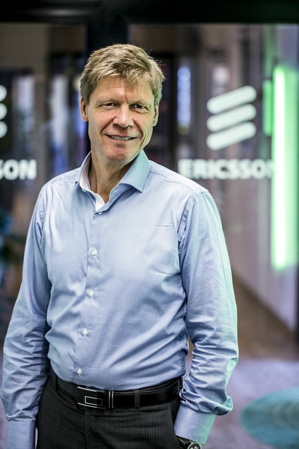 EVOLUSJON: 5G kommer til å gjennomgå en evolusjon fra å være 4G-avhengig til å være helt selvstendig. Når hele eller store deler av nettet er selvstendig, vil nye muligheter åpne seg, forklarer Stian Solberg, teknologidirektør i Ericsson Norge. (Foto: Stian Broch, Ericsson)