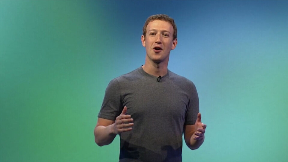 ADVARER: Facebook advarer sine ansatte mot å gå med klær som viser at de jobber i selskapet. ADVARER: Facebook advarer sine ansatte mot å gå med klær som viser at de jobber i selskapet.