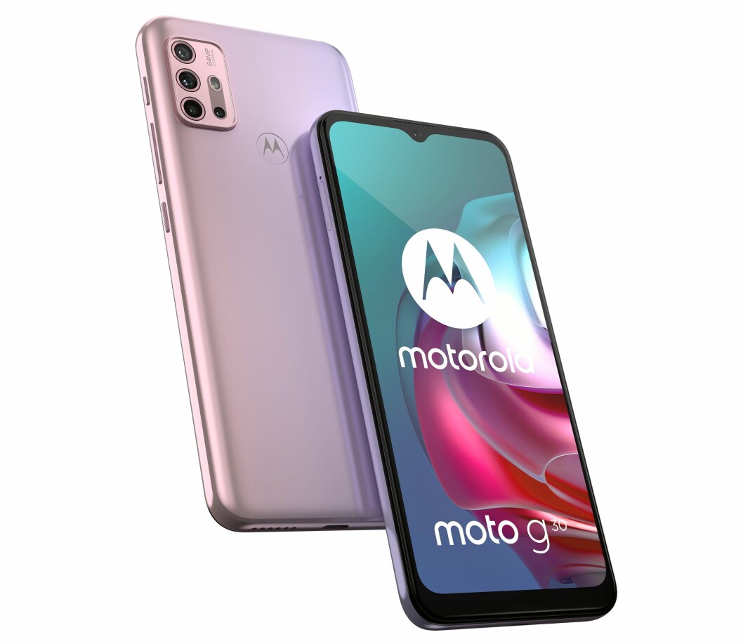 GLIMRENDE: Moto G30 ser godt ut og puncher godt over egen vektklasse. (Foto: Motorola) GLIMRENDE: Moto G30 ser godt ut og puncher godt over egen vektklasse. (Foto: Motorola)