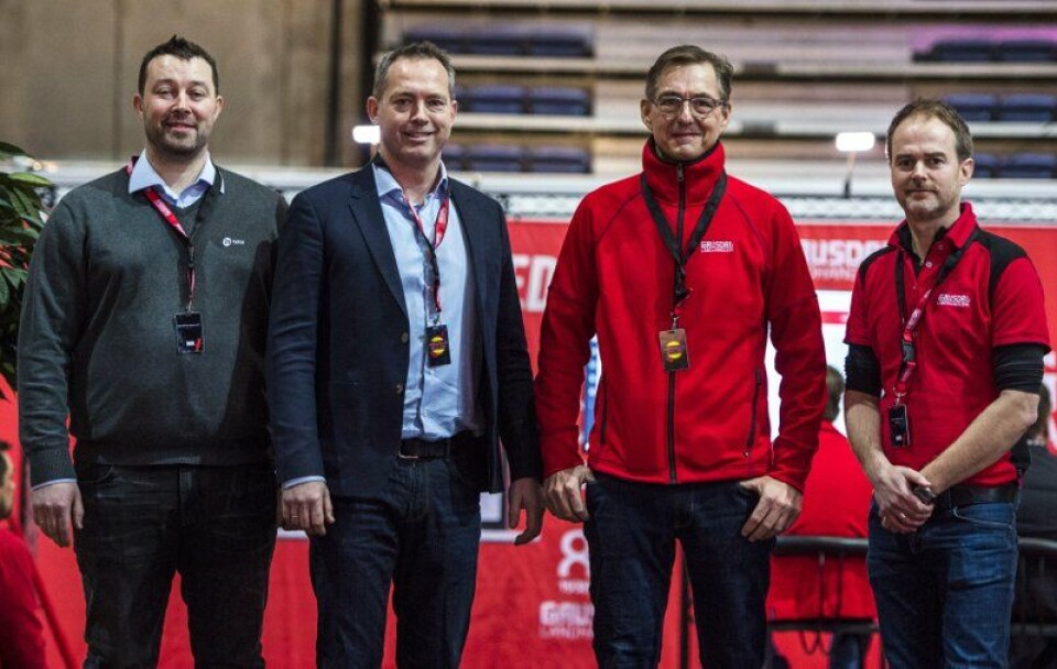 SAMARBEID: Harald Rosingaunet, produktdirektør Holte (f.v.), Aleksander Bjaaland adm.dir. Holte, Audun Løhre daglig leder i Gausdal Landhandleri, Per Stubberud Lieng økonomisjef i Gausdal Landhandleri. (Foto: Gisle Johnsen, GDF Media) SAMARBEID: Harald Rosingaunet, produktdirektør Holte (f.v.), Aleksander Bjaaland adm.dir. Holte, Audun Løhre daglig leder i Gausdal Landhandleri, Per Stubberud Lieng økonomisjef i Gausdal Landhandleri. (Foto: Gisle Johnsen, GDF Media)