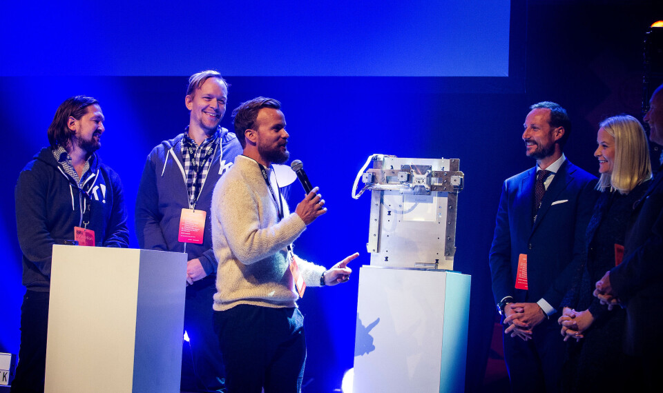 KONGELIG HEDER: Johan Brand, gründer av Kahoot!, mottar innovasjonsprisen fra Kronprinsen og Kronprinsessen. (Foto: Gorm K Gaare / Eup-Berlin.com) KONGELIG HEDER: Johan Brand, gründer av Kahoot!, mottar innovasjonsprisen fra Kronprinsen og Kronprinsessen. (Foto: Gorm K Gaare / Eup-Berlin.com)
