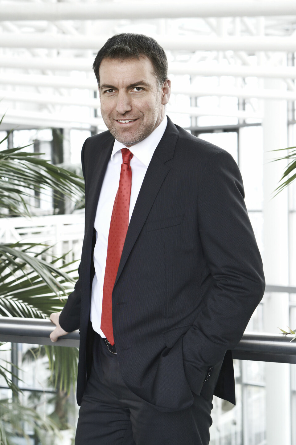 TROR PÅ PC-ER: Jürg Hartmann er global sjef for Fujitsus klientprodukter i businessmarkedet og har fortsatt stor tro på pc-markedet. (Foto: Fujitsu)