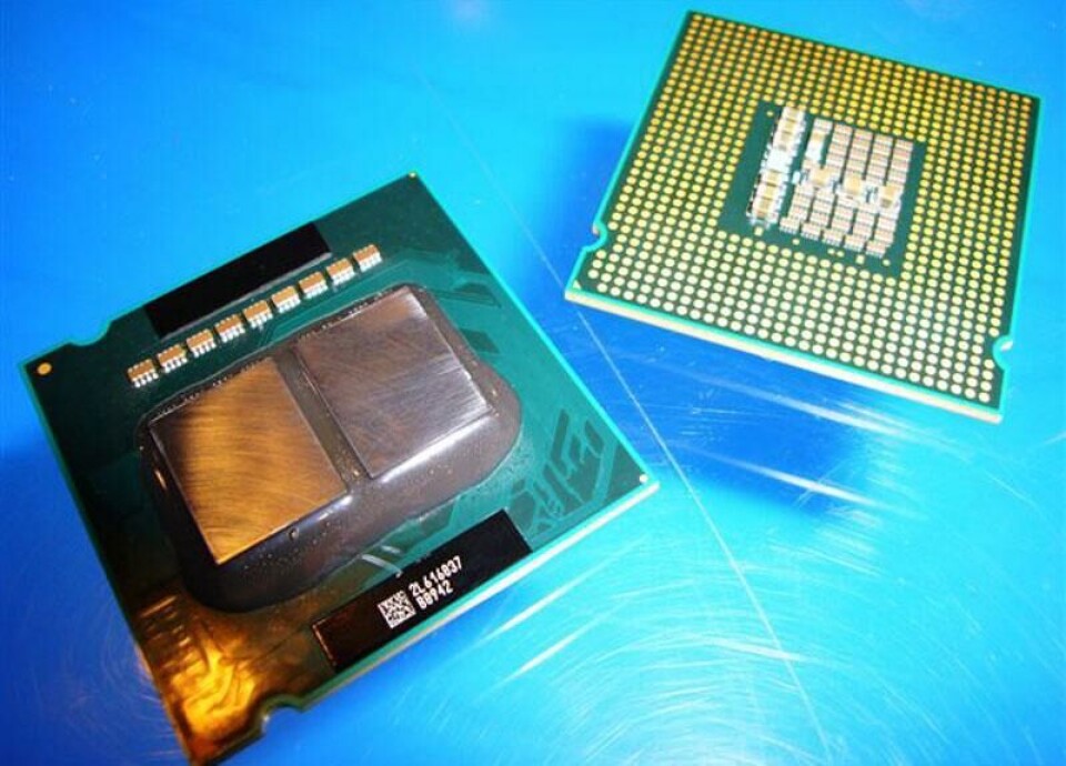 SJUGANGEREN PÅ TI: Prosessoren vil å ha doblet yteevnen 5-7 ganger de neste ti årene, sier Intel om Moores lov framover. Foto: Intel