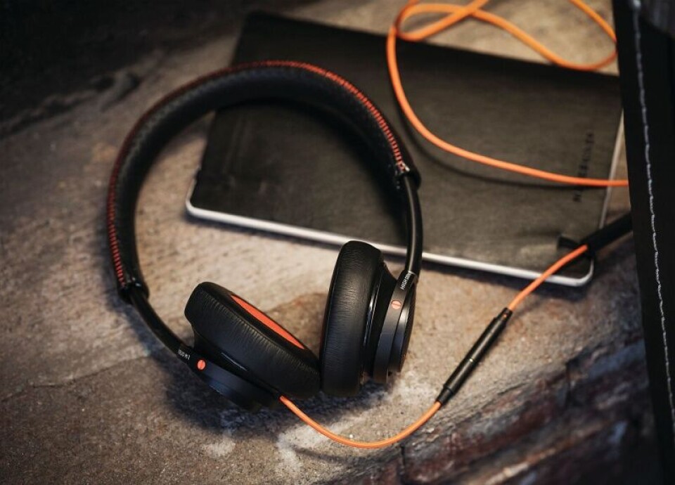 TEST: Philips Fidelio M1 - Lett og luftig hodetelefon
