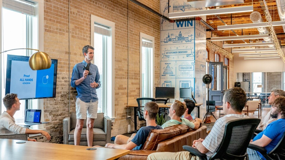 KONTOR-TID: Salesforce skal ha åpnet over 22 kontorer flere steder i verden, og har erfart at arbeidsvanene har endret seg. (Foto: Austin Distel/ Salesforce) KONTOR-TID: Salesforce skal ha åpnet over 22 kontorer flere steder i verden, og har erfart at arbeidsvanene har endret seg. (Foto: Austin Distel/ Salesforce)
