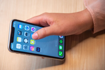 Offeret for spionvaren Pegasus trenger ikke å gjøre noen ting for å bli infisert. Det er nok at programmet ringer deg opp, du behøver ikke å svare før programmet som kan tappe og fjernstyre telefonen er på plass. Foto: Annika Byrde / NTB Offeret for spionvaren Pegasus trenger ikke å gjøre noen ting for å bli infisert. Det er nok at programmet ringer deg opp, du behøver ikke å svare før programmet som kan tappe og fjernstyre telefonen er på plass. Foto: Annika Byrde / NTB