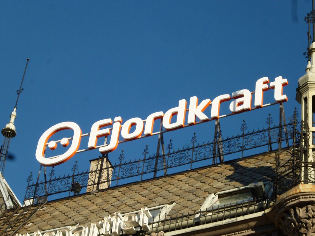 OVERTAR: Fjordkraft har signert en avtale med Skymobil AS om overtakelse av mobilkundeporteføljen. Selskapet mener kundene vil merke lite til overgangen. (Foto: Fjordkraft) OVERTAR: Fjordkraft har signert en avtale med Skymobil AS om overtakelse av mobilkundeporteføljen. Selskapet mener kundene vil merke lite til overgangen. (Foto: Fjordkraft)