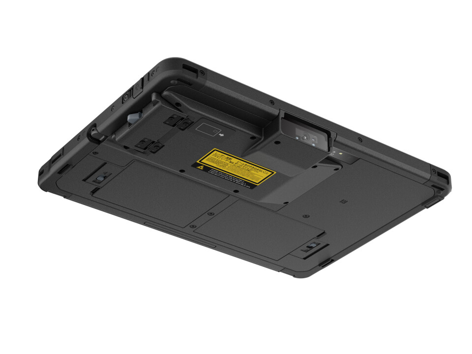 KOBLINGER: Undersiden av nettbrettet lar deg koble til en mengde ekstrautstyr som en strekkodeskanner. (Foto: Panasonic) KOBLINGER: Undersiden av nettbrettet lar deg koble til en mengde ekstrautstyr som en strekkodeskanner. (Foto: Panasonic)
