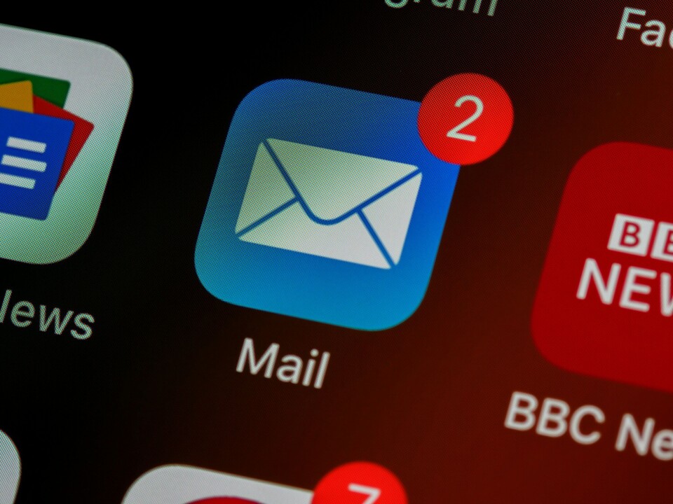 FEILSENDINGER: 6 av 10 sender epost til feil mottaker og utsetter dermed bedriften for sikkerhetsbrudd. Foto: Brett Jordan / Unsplash FEILSENDINGER: 6 av 10 sender epost til feil mottaker og utsetter dermed bedriften for sikkerhetsbrudd. Foto: Brett Jordan / Unsplash