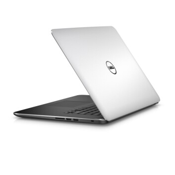 STILIG: I likhet med lillebror XPS 13 er XPS 15 laget med aluminium og karbonfiber, og både ser stilig ut og føles solid. STILIG: I likhet med lillebror XPS 13 er XPS 15 laget med aluminium og karbonfiber, og både ser stilig ut og føles solid.
