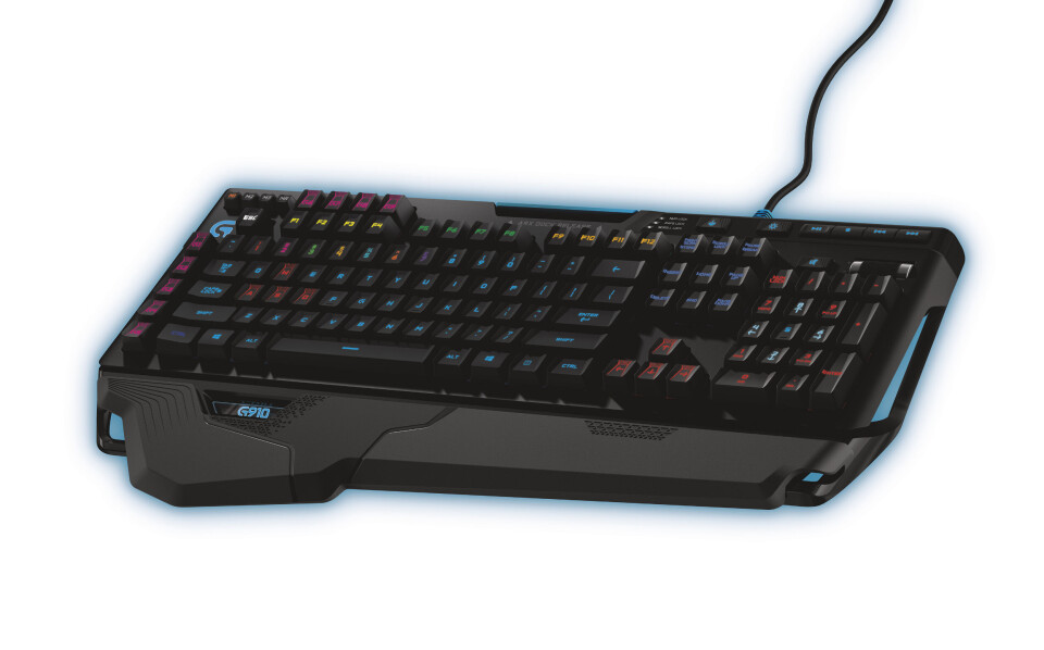 BARSKT: Med Logitech G910 Orion Spark har selskapet lagt sitt tidligere litt anonyme designspråk dødt. BARSKT: Med Logitech G910 Orion Spark har selskapet lagt sitt tidligere litt anonyme designspråk dødt.