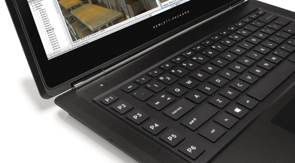 BOMMERT: Det er ikke mye å sette fingeren på med HP Omen Pro, men akkurat tastaturet kunne man fint droppet å ta med fra spillmodellen. Her er nemlig talltastaturet ofret til fordel for seks programmerbare taster. BOMMERT: Det er ikke mye å sette fingeren på med HP Omen Pro, men akkurat tastaturet kunne man fint droppet å ta med fra spillmodellen. Her er nemlig talltastaturet ofret til fordel for seks programmerbare taster.