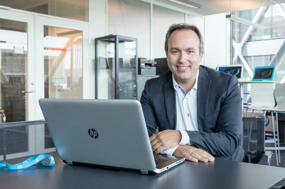 I MARS: HP Elitebook Folio G1 kan ventes i Norge i mars, sier Verner Hølleland hos HP Inc. (Foto: Toralv Østvang) I MARS: HP Elitebook Folio G1 kan ventes i Norge i mars, sier Verner Hølleland hos HP Inc. (Foto: Toralv Østvang)