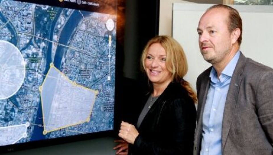 SAMMEN I SMARTHJEMMET: Toril Nag i Lyse og William Holm i Sensio forener krefter innen velferdsteknologi. (Foto: Telecom Revy) SAMMEN I SMARTHJEMMET: Toril Nag i Lyse og William Holm i Sensio forener krefter innen velferdsteknologi. (Foto: Telecom Revy)