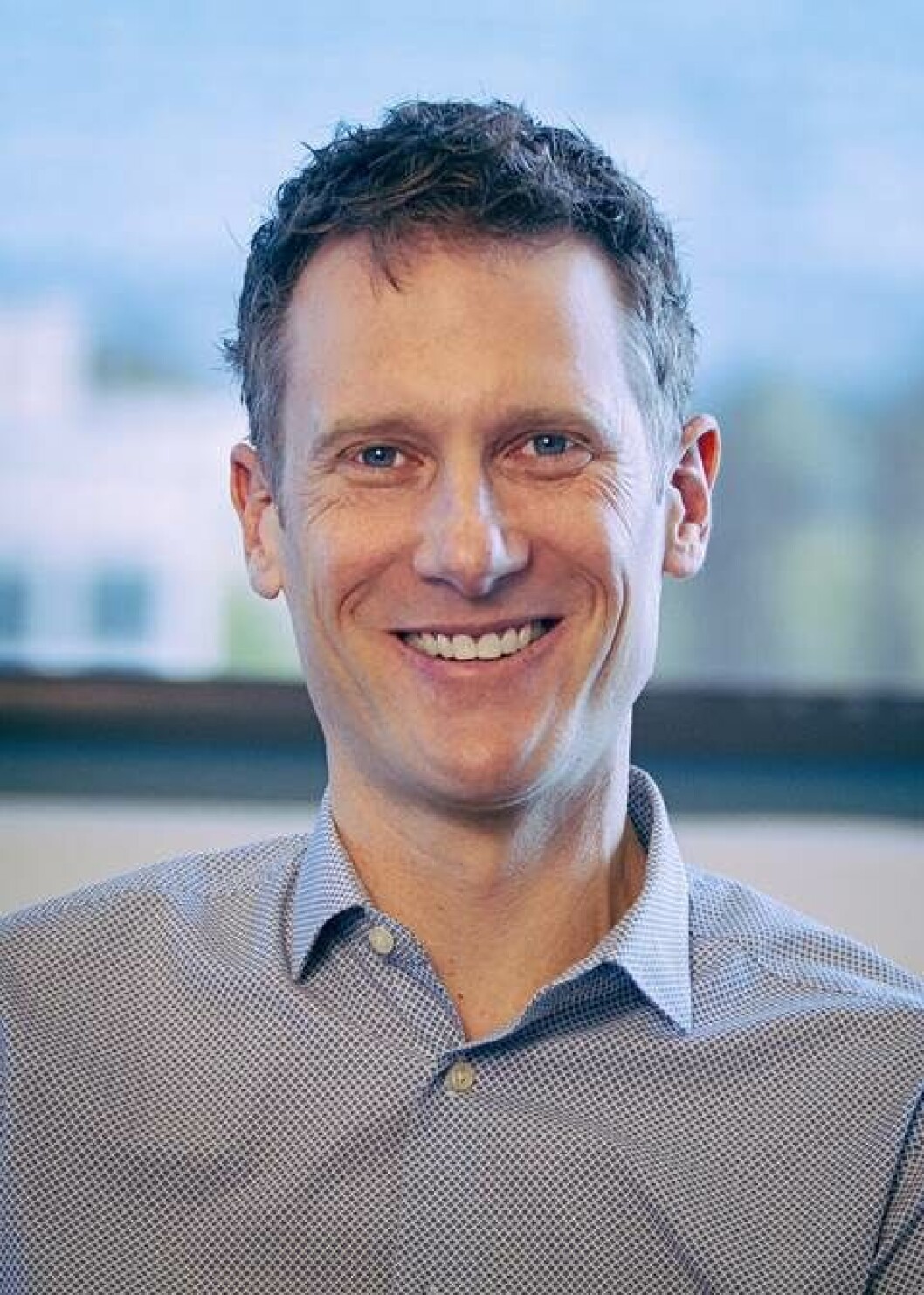 SIKKERHET I NETT: Jeff Reed, sjef for infrastrukturløsninger i Cisco, annonserer sikkerhet som deres differensiator i moderne nettverk. SIKKERHET I NETT: Jeff Reed, sjef for infrastrukturløsninger i Cisco, annonserer sikkerhet som deres differensiator i moderne nettverk.