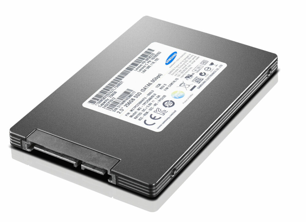 SSD: Lenovo har ikke sluppet bilder av den nye 48TB-disken. Dette er en 2,5-tommers SSD fra Samsung, og brukes i Lenovos PC-er. Foto: Lenovo