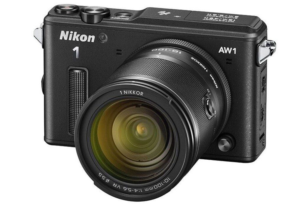 Nikon med vanntett systemkamera