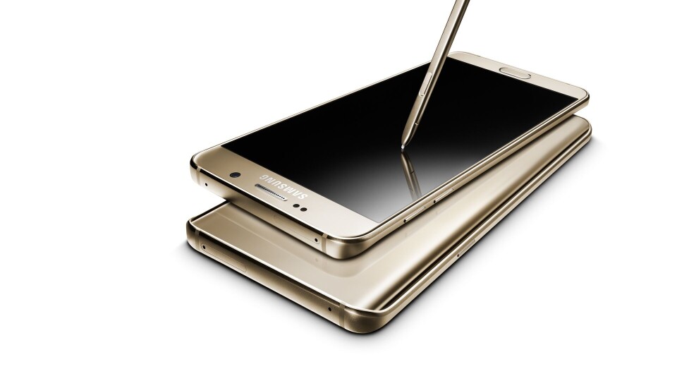 KLEMFEIL: En produksjonfeil av batteriene til Note 7 setter dem i klem, og det gir overoppheting under lading. Foto: Samsung KLEMFEIL: En produksjonfeil av batteriene til Note 7 setter dem i klem, og det gir overoppheting under lading. Foto: Samsung