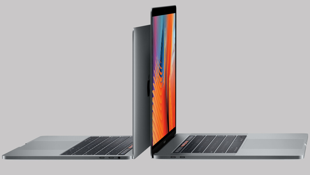 MACBOOK PRO: De nye Macbook Pro-modellene er blitt mye tynnere og lettere enn forgjengerne. (Foto: Apple) MACBOOK PRO: De nye Macbook Pro-modellene er blitt mye tynnere og lettere enn forgjengerne. (Foto: Apple)