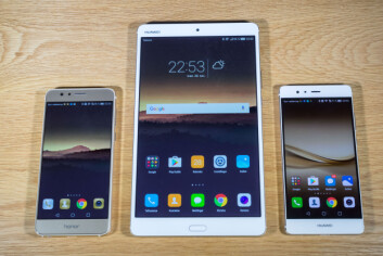 FAMILIEN: Det er stor familielikhet mellom de nyeste Huawei-produktene. Fra venstre Honor 8, Huawei Mediapad M3 og Huawei P9. (Foto: Toralv Østvang)