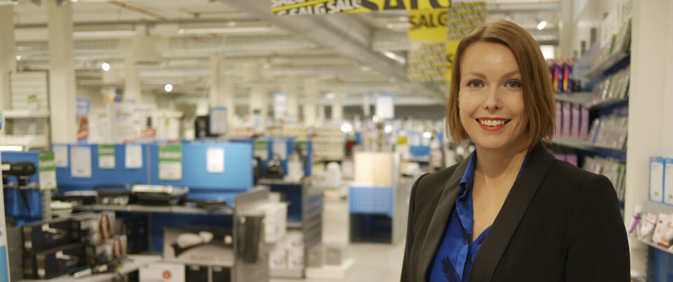 FLAGGSKIP: – Vi velger gjerne flaggskipmodellene, sa kommunikasjonssjef Marte Ottemo i Elektronikkbransjen da hun la frem nye veksttall for mobilbransjen. (Foto: Stiftelsen Elektronikkbransjen) FLAGGSKIP: – Vi velger gjerne flaggskipmodellene, sa kommunikasjonssjef Marte Ottemo i Elektronikkbransjen da hun la frem nye veksttall for mobilbransjen. (Foto: Stiftelsen Elektronikkbransjen)