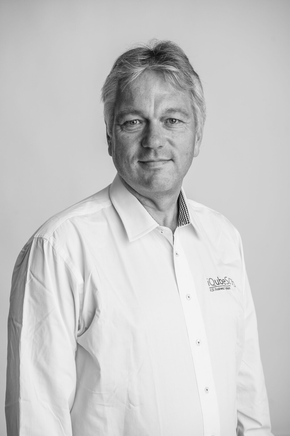 ANSETTER: Sigbjørn Tveit i Iqubes har nettopp ansatt fire nye medarbeidere, og flere vil følge. (Foto: Iqubes) ANSETTER: Sigbjørn Tveit i Iqubes har nettopp ansatt fire nye medarbeidere, og flere vil følge. (Foto: Iqubes)