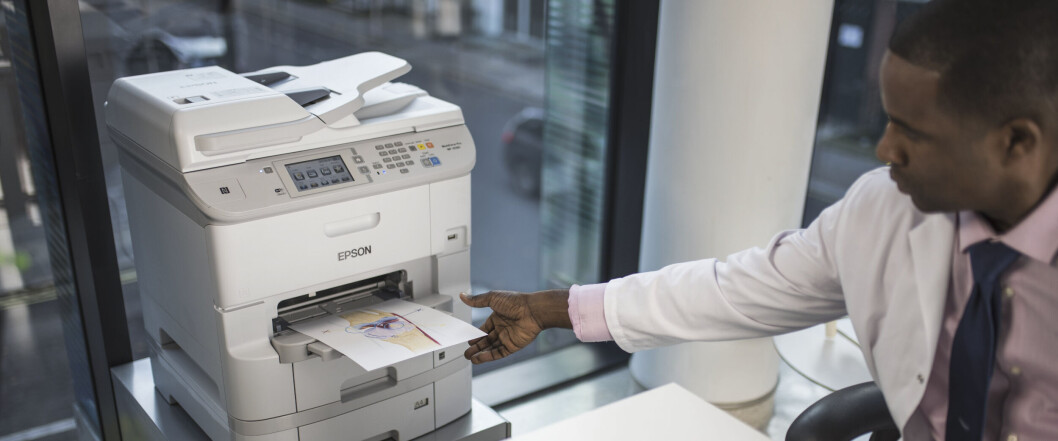 IKKE PAPIRLØST: 86 prosent av norske kontoransatte tror ikke på det papirløse kontor, viser Epson-undersøkelse. (Foto: Epson) IKKE PAPIRLØST: 86 prosent av norske kontoransatte tror ikke på det papirløse kontor, viser Epson-undersøkelse. (Foto: Epson)