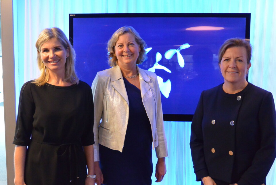 FORNØYD: Ledelsen i Telenor Norge kan være meget fornøyd. Her representert med administerende Berit Svendsen flankert av kommunikasjonsdirektør Torild Uribarri og CFO Kristin Muri Møller.