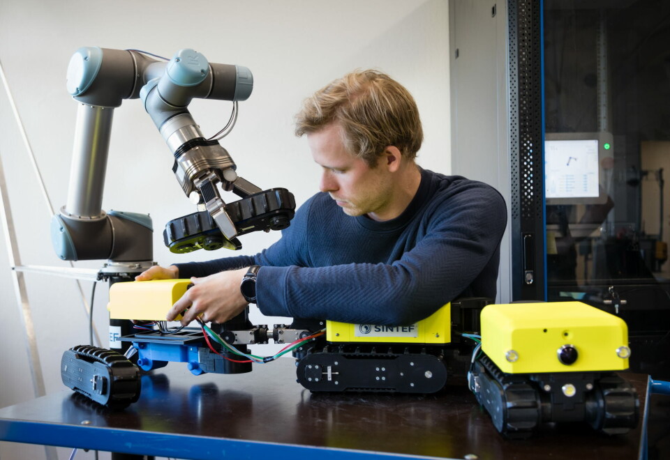 MILLIARDFORRETNING: Å satse på robotikk og automasjon innenfor inspeksjon og vedlikehold kan være en svært stor forretningsmulighet. Sintef har startet et nettverk for å kapitalisere på mulighetene. (Foto: Thor Nielsen / Sintef) MILLIARDFORRETNING: Å satse på robotikk og automasjon innenfor inspeksjon og vedlikehold kan være en svært stor forretningsmulighet. Sintef har startet et nettverk for å kapitalisere på mulighetene. (Foto: Thor Nielsen / Sintef)