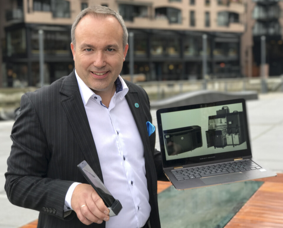 MARKEDSLEDER: Norgessjef Verner Hølleland hos HP Norge kan glede seg over at HP på globalt plan er markedsleder som pc-produsent. (Foto: Toralv Østvang) MARKEDSLEDER: Norgessjef Verner Hølleland hos HP Norge kan glede seg over at HP på globalt plan er markedsleder som pc-produsent. (Foto: Toralv Østvang)