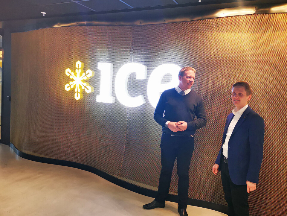 SER RØDT: Adm. direktør Eivind Helgaker sier han er trygg på at selskapet vil nå 20 prosent av mobilmarkedet. Foto: Ice SER RØDT: Adm. direktør Eivind Helgaker sier han er trygg på at selskapet vil nå 20 prosent av mobilmarkedet. Foto: Ice
