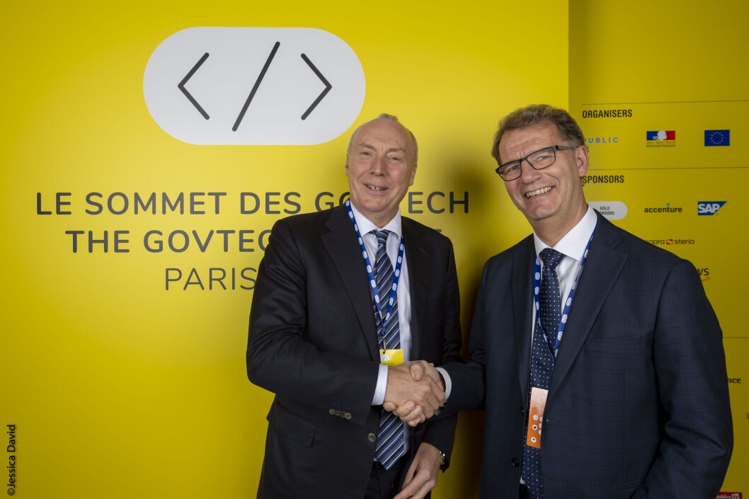 FORNØYDE. Nordmenn flest er fornøyde med det digitale tjenestetilbudet fra det offentlige, konstaterer Kjell Rusti (t.v.), administrerende direktør i Sopra Steria. Her med finansbyråd i Oslo, Robert Steen. (Foto: Sopra Steria) FORNØYDE. Nordmenn flest er fornøyde med det digitale tjenestetilbudet fra det offentlige, konstaterer Kjell Rusti (t.v.), administrerende direktør i Sopra Steria. Her med finansbyråd i Oslo, Robert Steen. (Foto: Sopra Steria)