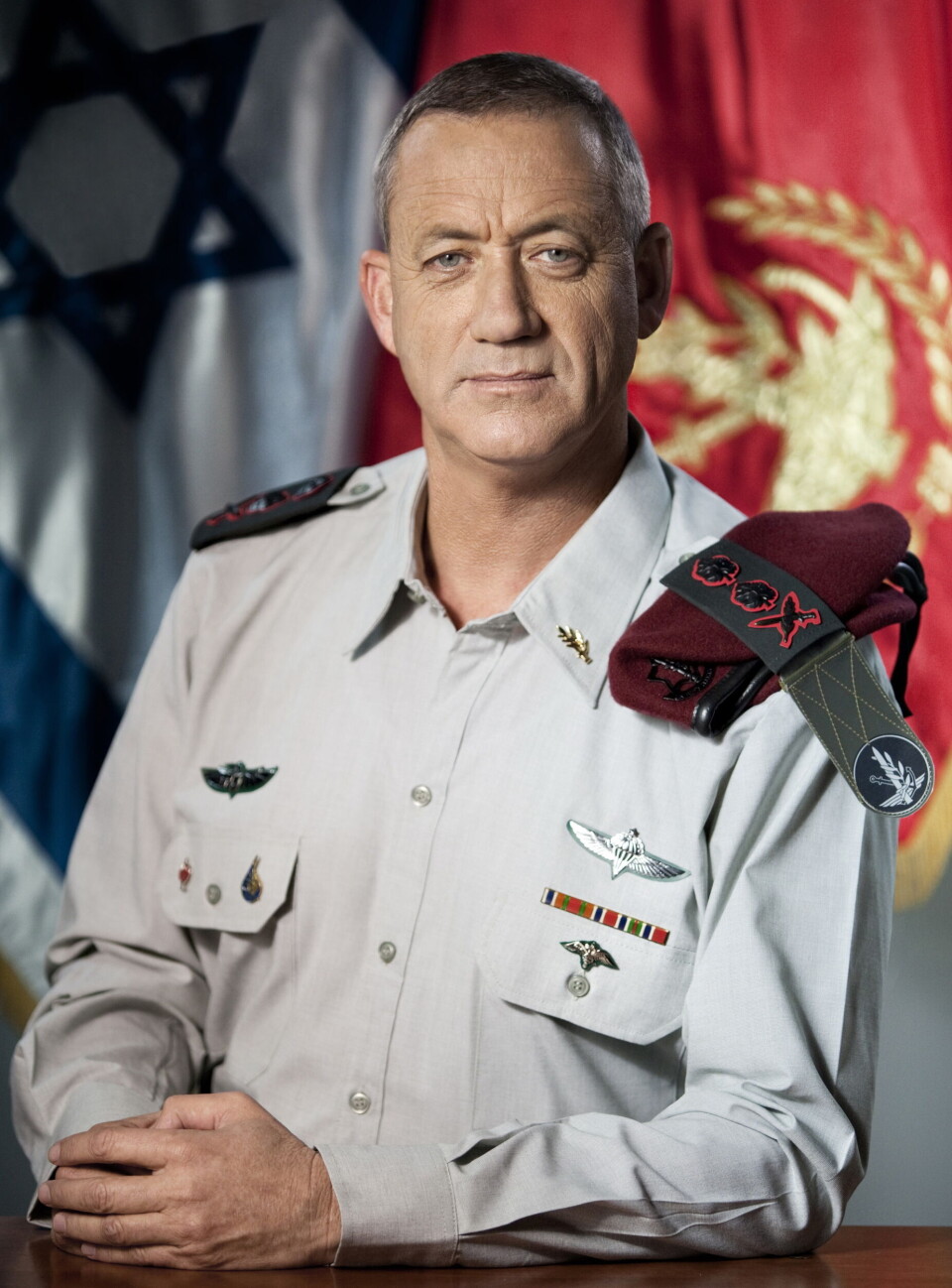 HACKET: Benny Gantz, tidligere forsvarssjef og nå statsministerkandidat, skal ha fått mobilen hacket av iransk etterretning.