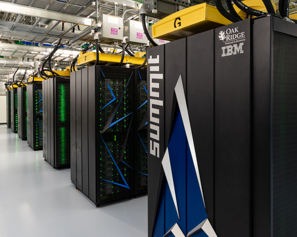 STØRST: Summit fra IBM i Oak Ridge National Laboratory i USA er den største superdatamaskinen i bruk for tiden.