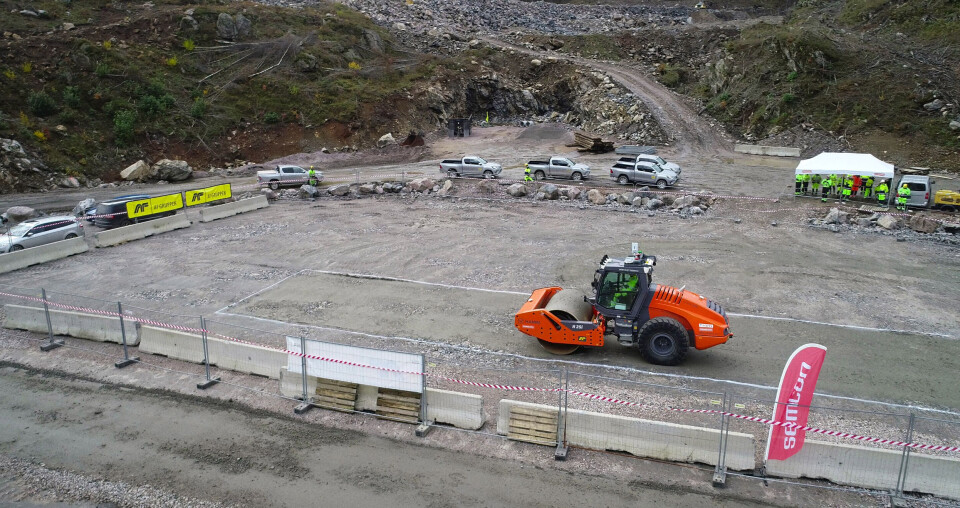 AUTONOM: Semcon har fått jobben med å gjøre kompakteringsvalsen selvkjørende. (Foto: Semcon) AUTONOM: Semcon har fått jobben med å gjøre kompakteringsvalsen selvkjørende. (Foto: Semcon)
